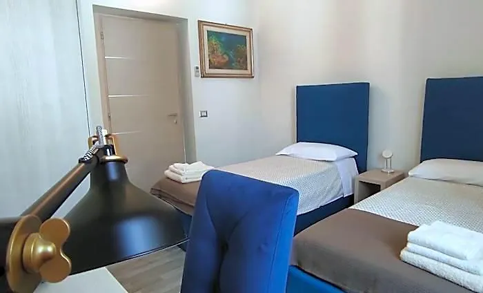 Bed & Breakfast Station 3*